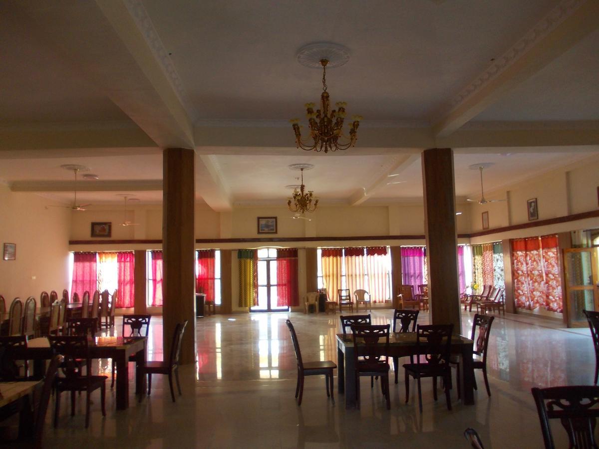 Adb Rooms Ashoka Resort Tala  Ngoại thất bức ảnh